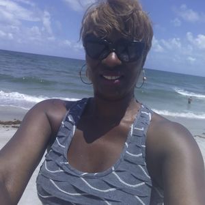 Meet your Posher, Delores